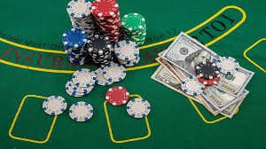 Filipino player accessing jl168 live casino games on smartphone